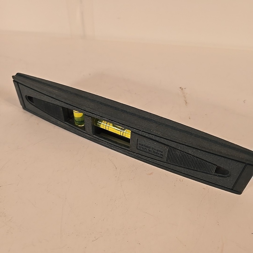 Stanley USA 8" Torpedo Level 42-294